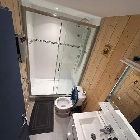 T2 Pour 6 Pers Avec Balcon, Parking Et Casier A Proche Des Commerces Apartmán *